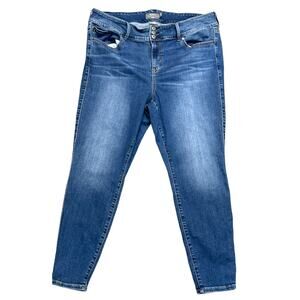 Torrid Jegging Super Soft Stretch High Rise 22R Plus Size Jeans‎